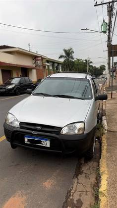 FORD COURIER 1.6 MPI L 8V FLEX 2P MANUAL FORD COURIER 1.6 MPI L 8V FLEX 2P MANUAL